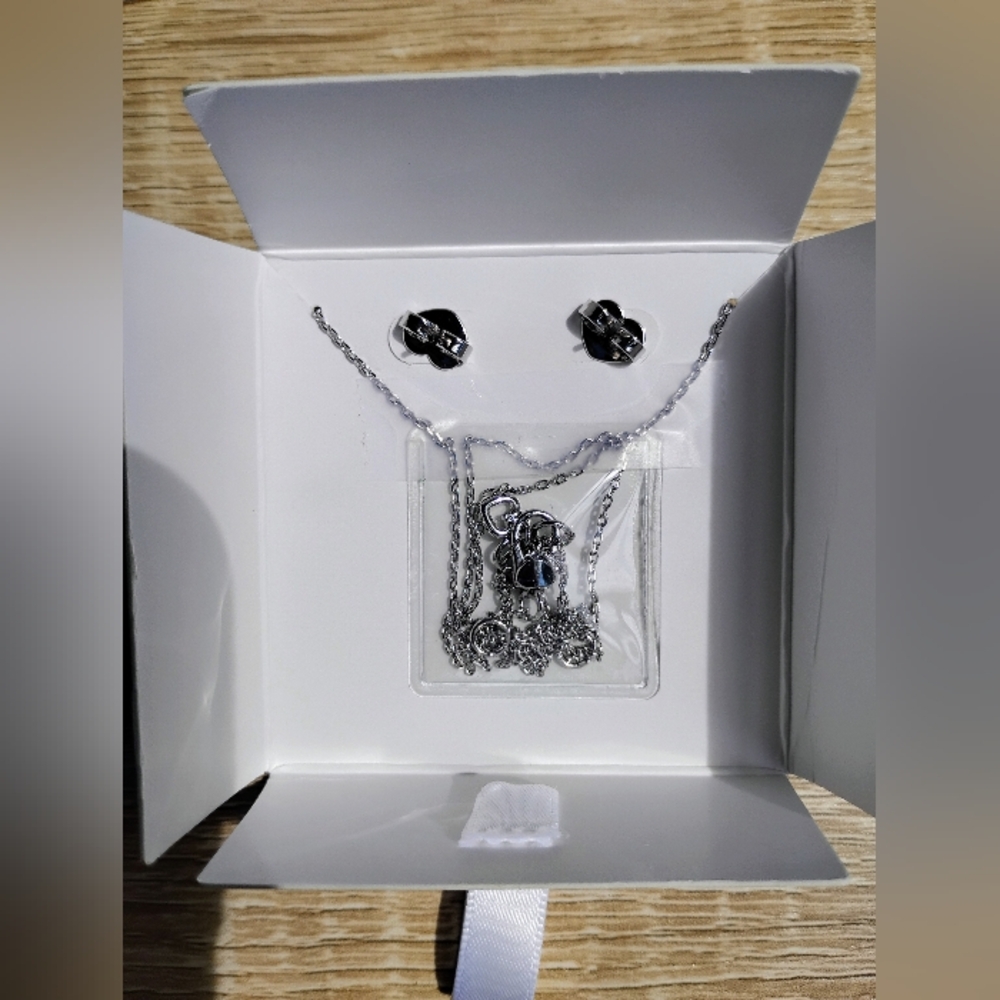 Kate Spade cluster hearts necklace and earrings set - Picture 2 of 3